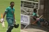 মেজাজ হারিয়ে ড্রেসিংরুমের দরজায় লাথি দিয়ে তুমুল আলোচনায় মাহমুদউল্লাহ রিয়াদ