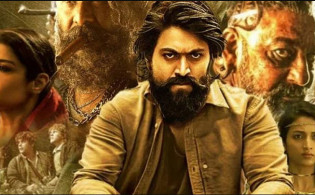 মুক্তি পেয়েই বক্স অফিসে তুফান তুলেছে ‘কেজিএফ টু’