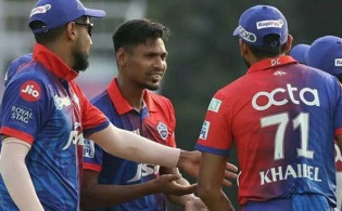কোহলিদের বিপক্ষে মাঠে নামার আগে দুঃসংবাদ পেল মুস্তাফিজরা