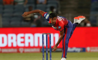 নায়ক থেকে রাতারাতি ভিলেন হয়ে গেলেন মুস্তাফিজ
