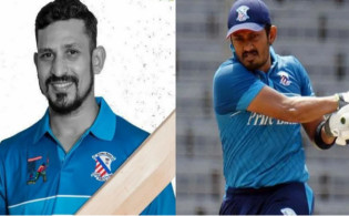 বল হাতে জ্বলে উঠলেন নাসির