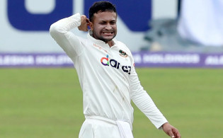 এখন শুধুমাত্র সাকিবের সিদ্ধান্তের উপর সবকিছু নির্ভর করছে