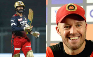 কার্তিকের ব্যাটিং দেখে আবারও ক্রিকেটে ফিরতে চাইলেন ডি ভিলিয়ার্স