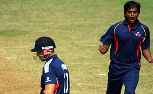 ভারতীয় ক্রিকেটে শোকের ছায়া : হার্ট অ্যাটাকে অল্প বয়সে মারা গেলেন ভারতীয় ক্রিকেটার