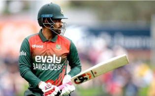 প্রথম বাংলাদেশি হিসেবে তামিমের নতুন রেকর্ড