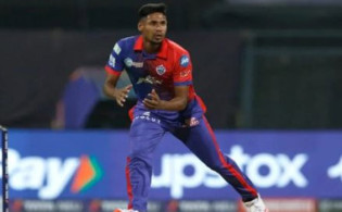 কপাল পুড়ছে মুস্তাফিজের