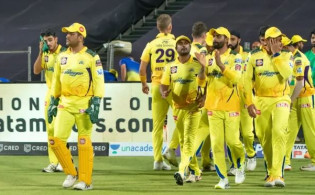এক ম্যাচেই পুরো আইপিএলকে পাল্টে দিলেন ধোনি