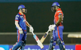 ‘ওয়ার্নারের শতরানের জন্য স্ট্রাইক দিতে চেয়েছিলাম, রাজি হননি’: পাওয়েল