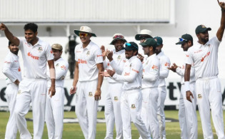 একাধিক চমকে শ্রীলঙ্কার বিপক্ষে প্রথম টেস্ট ম্যাচের জন্য শক্তিশালী একাদশ ঘোষণা করলো বাংলাদেশ