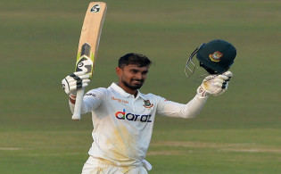 দল আমার কাছে রান চায়: লিটন