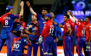 প্লে-অফে যেতে জয় ছাড়া কোনো বিকল্প নেই দিল্লির, দেখেনিন আইপিএলের পয়েন্ট টেবিল