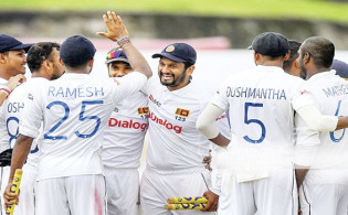 নারীঘটিত বিতর্কে বাংলাদেশ ছাড়লেন লঙ্কান ক্রিকেটার
