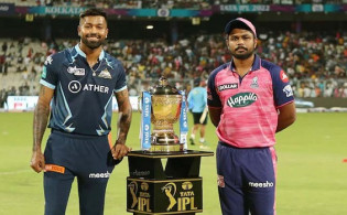 শেষ হল আইপিএল ফাইনাল ম্যাচের টস,দেখেনিন ২ দলের শক্তিশালী একাদশ