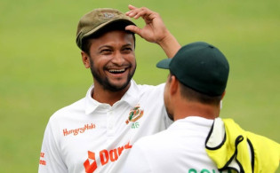 ব্রেকিং নিউজ: বর্তমানে টেস্ট ফরম্যাট-ই বেশি উপভোগ করছেন সাকিব