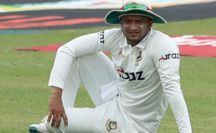 ব্রেকিং নিউজ: হঠাৎ পাওয়া গেলো সাকিবের অনিশ্চয়তার খবর