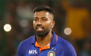 জাতীয় দলে ফিরেই সমালোচিত আইপিএল জয়ী অধিনায়ক