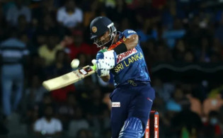 শানাকার ১৭ বলে ৫৯ রানের ব্যাটিং ঝড় দেখলো ক্রিকেটবিশ্ব