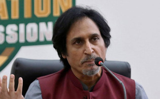 পাকিস্তানের বর্তমান দল নিয়ে অহংকার করে কথা বললেন : রমিজ রাজা