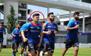কোহলির পাশে দিব্যি দৌড়চ্ছেন,প্রশ্ন উঠেছে ভারতীয় সমর্থকদের মনে
