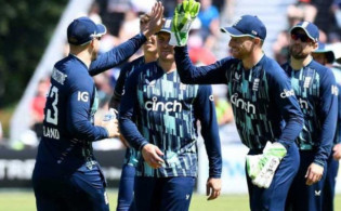 হ্যাটট্রিক জয়ে বাংলাদেশকে ছাড়িয়ে ইংল্যান্ড