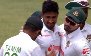 বিদেশের মাটিতে ৫ উইকেট নিয়েও আক্ষেপ নিয়ে কথা বললেন খালেদ