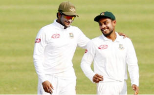 ব্রেকিং নিউজ : ওয়ানডেতে সাকিবের জায়গায় তাইজুল, টি-২০ তে ফিরলেন মিরাজ