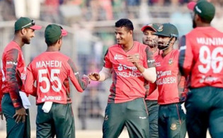 ভয়ংকর সমুদ্র যাত্রার পর আবারও নতুন এক শঙ্কার সামনে বাংলাদেশ