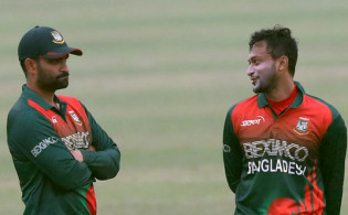 সাকিবের না খেলা নিয়ে নতুন করে আক্ষেপ করলেন তামিমের