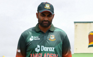 টেস্ট-টি ২০তে হোয়াইটওয়াশ হাওয়ার পরে প্রথম ম্যাচ জিতলেও বিরক্ত অধিনায়ক তামিম