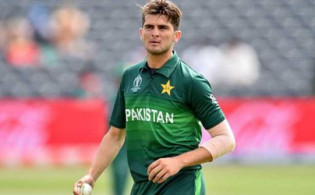 শাহিন আফ্রিদিকে বাদ দিয়ে দলে টানলেন ভারতীয় এক পেসারকে