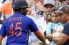 ছক্কা মেরে আঘাত করে ছোট এক বাচ্চাকে,ম্যাচের শেষে অদ্ভুত কান্ড করলো রোহিত