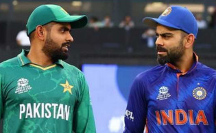 অবাক ক্রিকেট বিশ্বঃ একাধিক রেকর্ড ভাঙ্গা নিয়ে বাবরের টুইটের জবাব দিলেন কোহলি