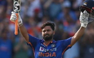 দুর্দান্ত ব্যাটিংয়ে ম্যাচ জেতার পরে যে অবিশ্বাস্য মন্তব্য করলেন ঋষভ পন্থ