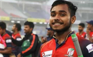 পারভেজের ঝড়ো সেঞ্চুরিতে লজ্জার হার হারলো সৌম্য-সাব্বিররা