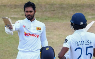 পাকিস্তানের সামনে ৫০০ এর অধিক রানের চ্যালেঞ্জ ছুড়ে দিল শ্রীলঙ্কা, দেখুন সর্বশেষ ফলাফল