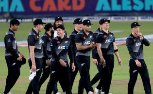 ১৫০ বছরের ক্রিকেট বিশ্বে ইতিহাস গড়ে সিরিজ জিতলো নিউজিল্যান্ড