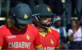 বাংলাদেশের সামনে পাহাড় সমান রানের লক্ষ্য দিল জিম্বাবুয়ে