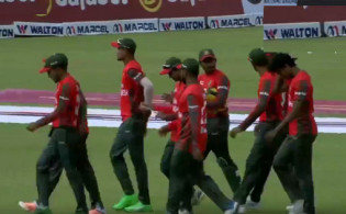 শেষ টি-২০ তে বাংলাদেশের সামনে মাঝারী রানের লক্ষ্য