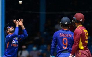 দুর্দান্ত ব্যাটিং ঝড়ে শেষ হল ৩২৯ রানের ভারত-উইন্ডিজের টি-২০ ম্যাচ, জেনে নিন ফলাফল