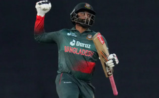 বাংলাদেশের প্রথম ব্যাটসম্যান হিসাবে নতুন এক রেকর্ডের সামনে দাঁড়িয়ে তামিম ইকবাল