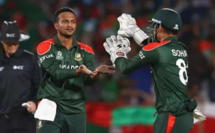 দারুন সুখবরঃ ছুটিতে থেকেও সবার শীর্ষে সাকিব