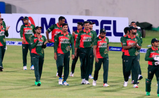 আজ মাঠে নামলেই ক্রিকেট বিশ্বে নতুন এক রেকর্ড গড়বে বাংলাদেশ
