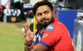 পাকিস্তানের বিপক্ষে মাঠে নামার আগেই সমস্যার কবলে পান্ট