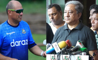 রাসেল ডোমিঙ্গো নয় নতুন প্রধান কোচ নিয়োগ দিতে পারে বিসিবি