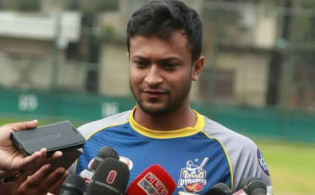তাহলে আমরা আসলে বোকার রাজ্যে বাস করছি : সাকিব