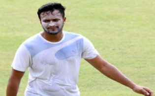 ‘যা আছে তা নিয়েই লড়াইয়ে নামতে হবে’