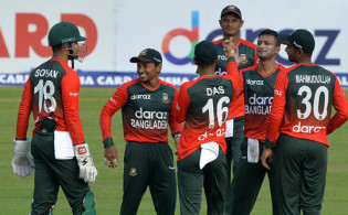 এশিয়া কাপঃ সুপার ফোরে উঠতে একাদশে যে সেতা ক্রিকেটারকে চায় বাংলাদেশ