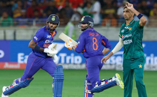 চার-ছক্কার ঝড়ে অবিশ্বাস্য ভাবে শেষ হল ভারত-পাকিস্তানের ম্যাচ, জেনে নিন ফয়ালফল