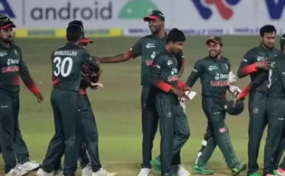 বেরিয়ে এলো আসল খবরঃ যার ভয়ে আগে ব্যাটিং করার সিদ্ধান্ত নিয়েছিল বাংলাদেশ