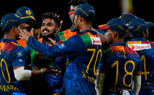 বাঁচা মরার ম্যাচে বাংলাদেশের বিপক্ষে শক্তিশালী একাদশ ঘোষণা করল শ্রীলঙ্কা